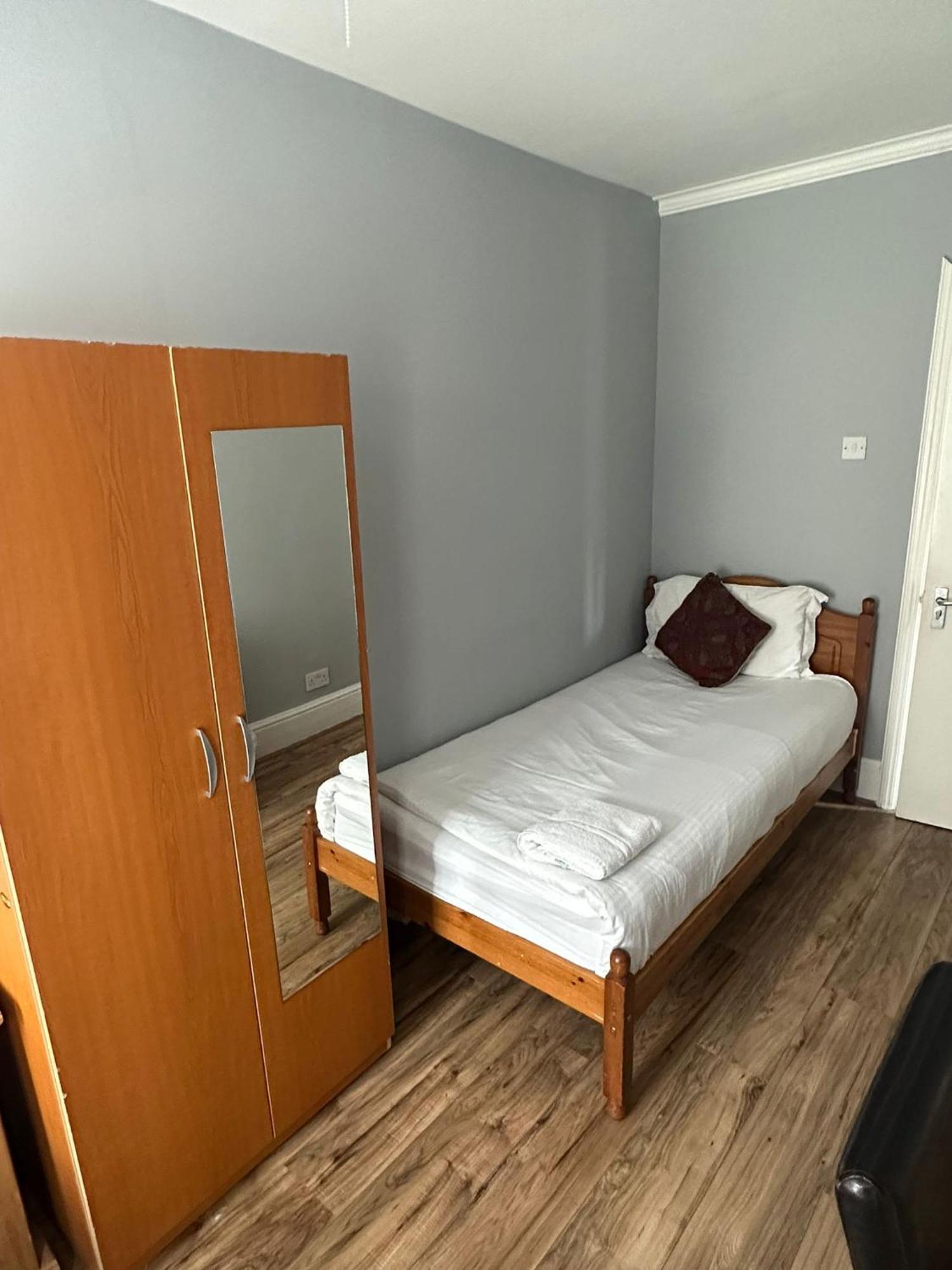 Ruxley Rooms Sidcup Eksteriør bilde